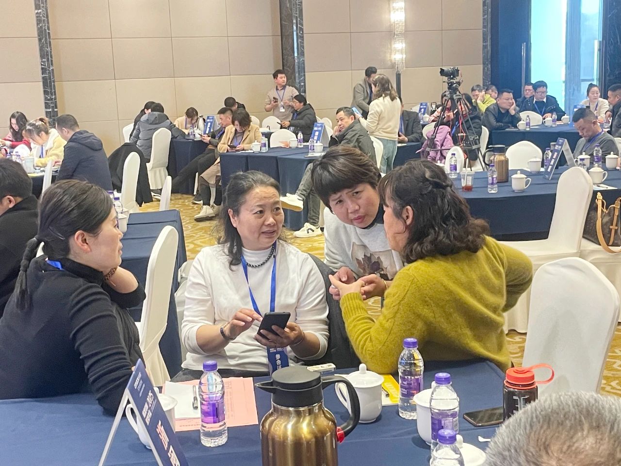 精准突破，聚势共赢 | 好美家实木地暖地板2025品牌战略峰会盛大召开