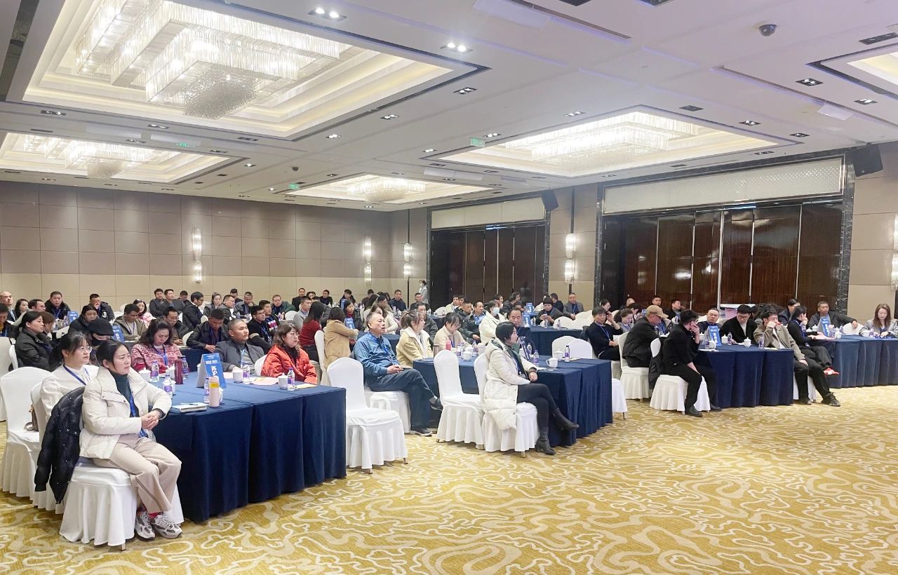 精准突破，聚势共赢 | 好美家实木地暖地板2025品牌战略峰会盛大召开